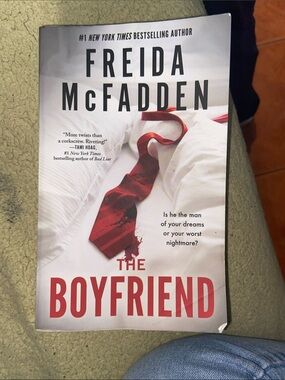 The Boyfriend by Freida McFadden - Red & White Cover